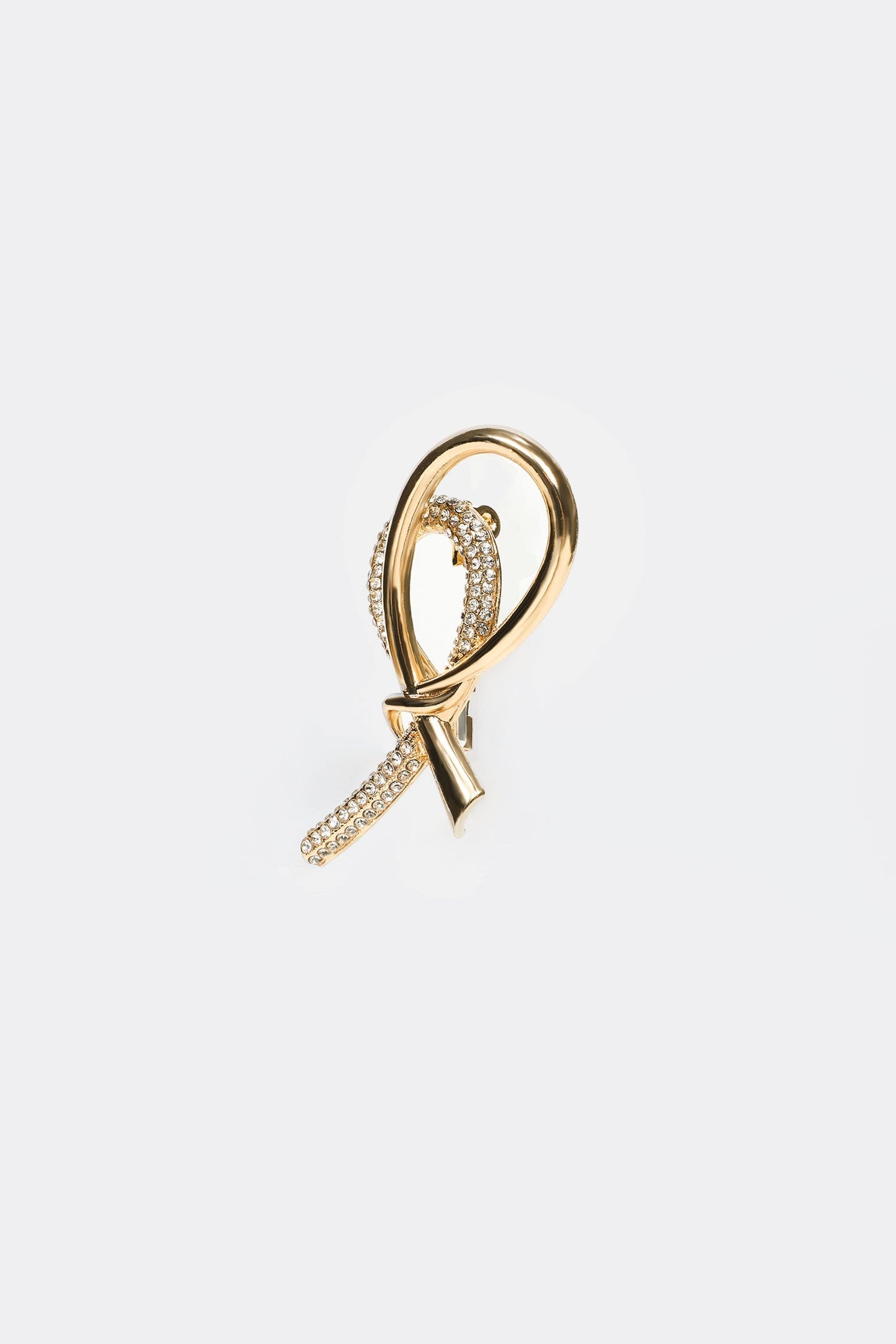 Effortlessly Elegant Garment with a Timeless Design