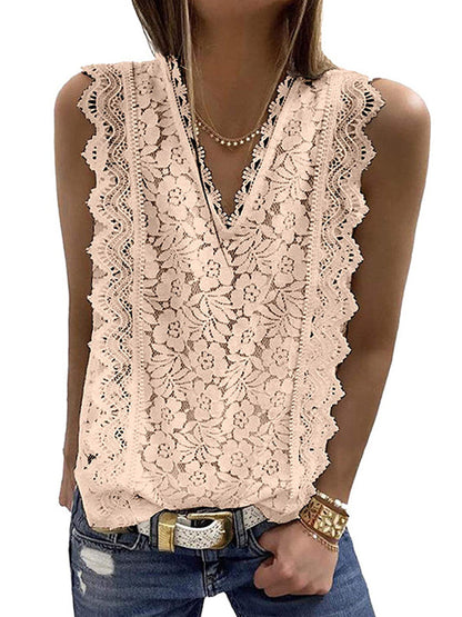 Well Tailored Top with a Graceful Silhouette
