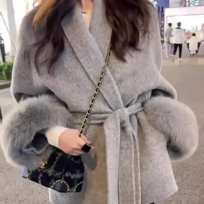 Effortlessly Elegant Coat with a Timeless Design
