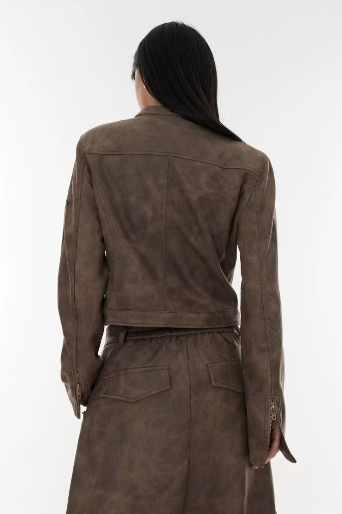 Well Tailored Jacket with a Graceful Silhouette