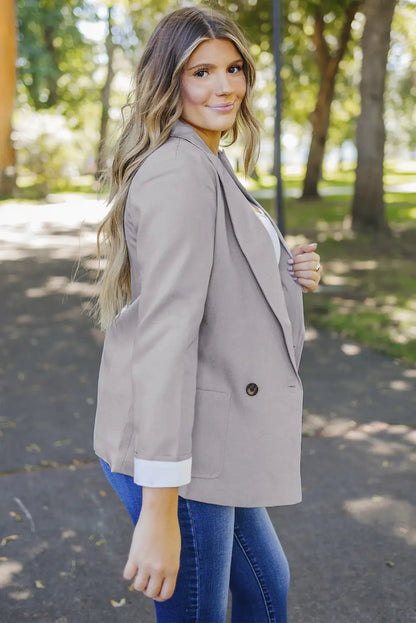 Effortlessly Elegant Garment with a Timeless Design