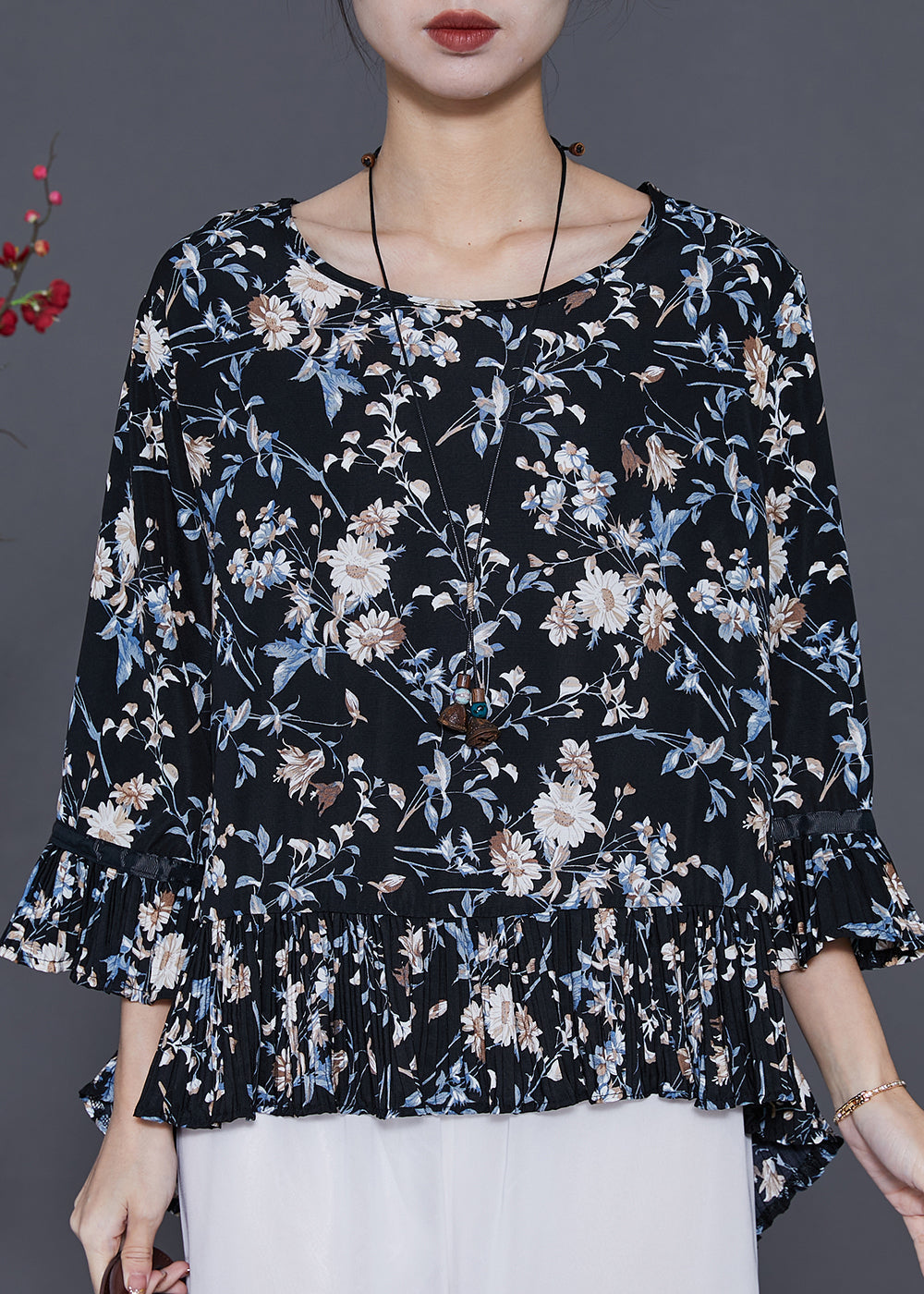 Beautifully Finished Blouse in a Timeless Design