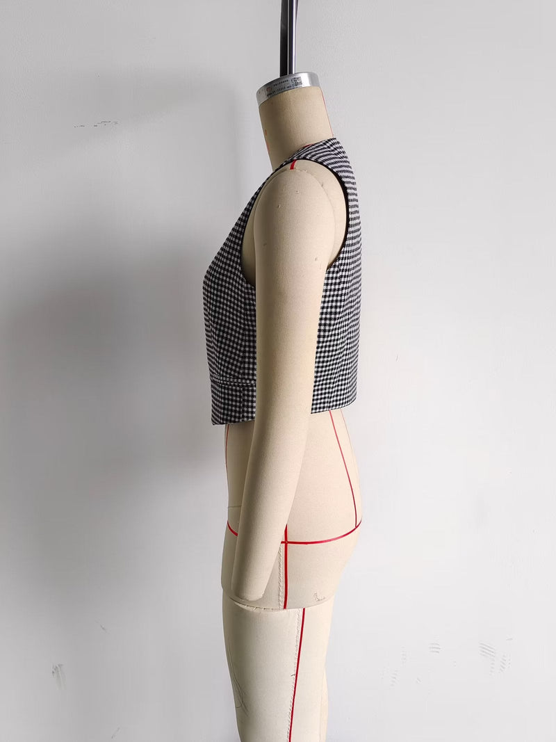 Classic Vintage & Enduringly Stylish Coat