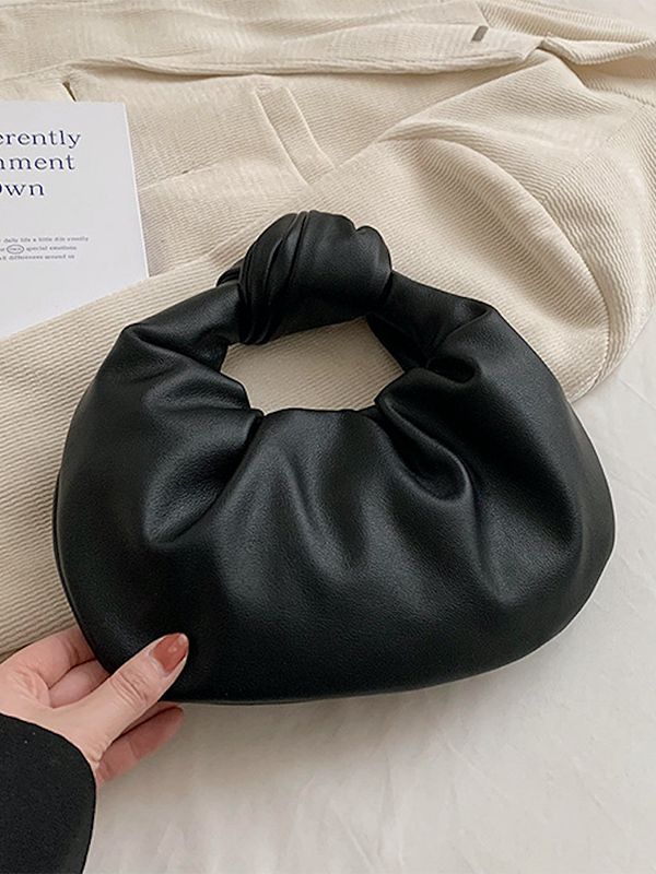 Well Tailored Bag with a Graceful Silhouette