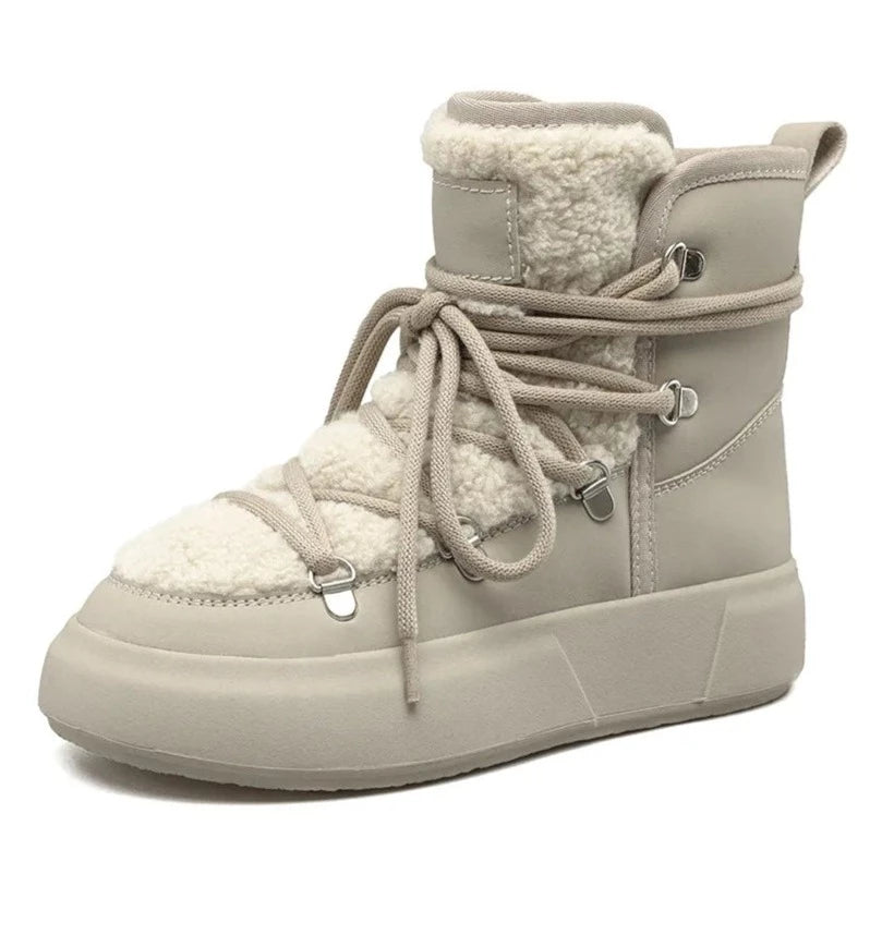 Elegantly Styled Boots for Everyday Wear
