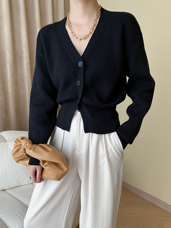 Well Tailored Cardigan with a Graceful Silhouette