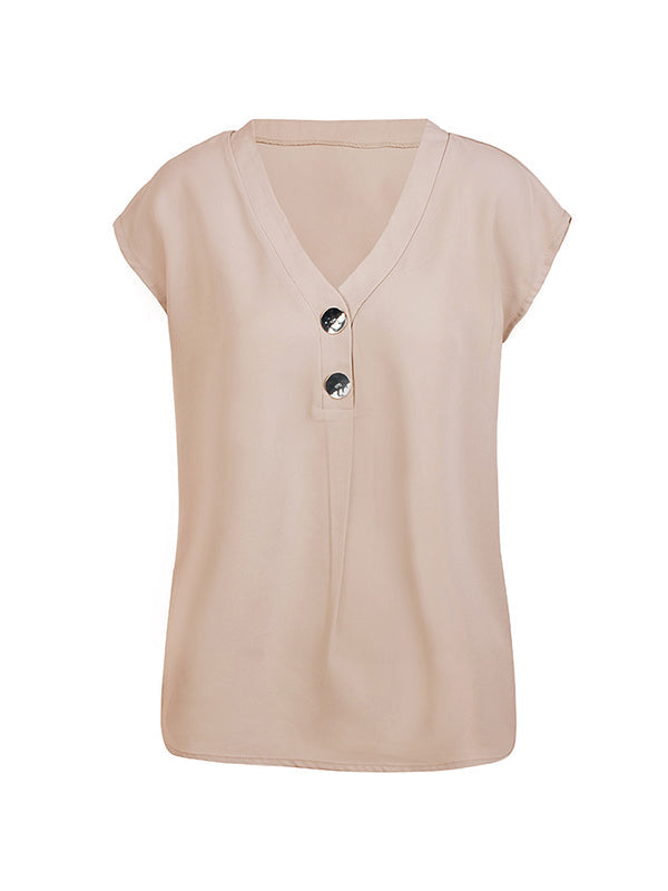 Classic Vintage Blouse with a Flattering Fit