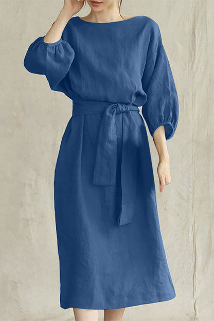 Well Tailored Dress with a Graceful Silhouette