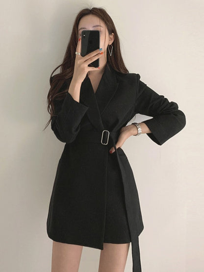 Effortlessly Elegant Jacket with a Timeless Design