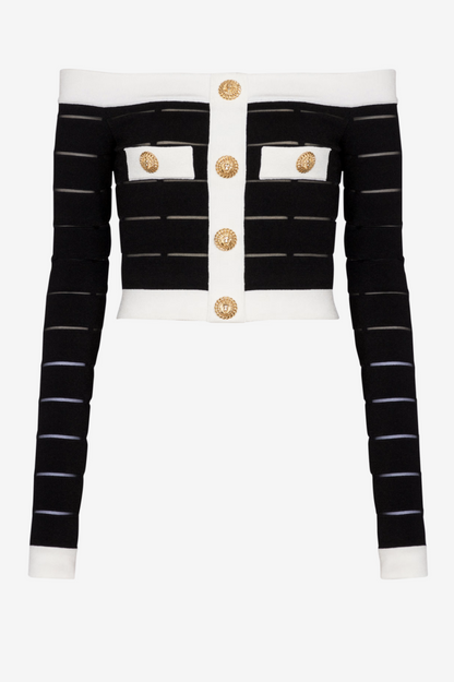 Gracefully Styled Garment for Any Occasion