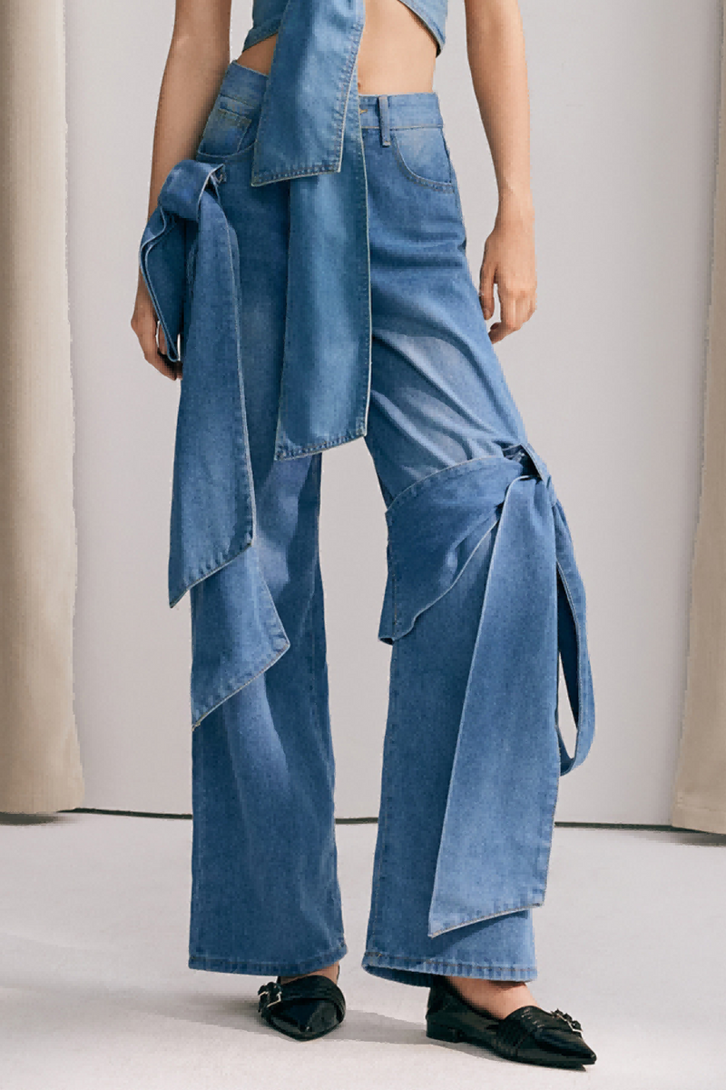 Sophisticated Garment with a Clean Classic Look
