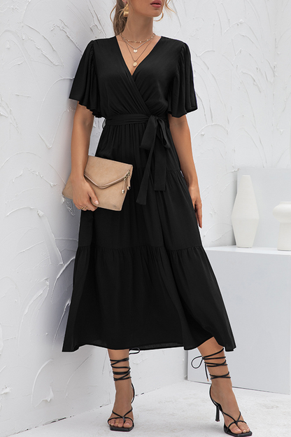 Effortlessly Elegant Dress with a Timeless Design