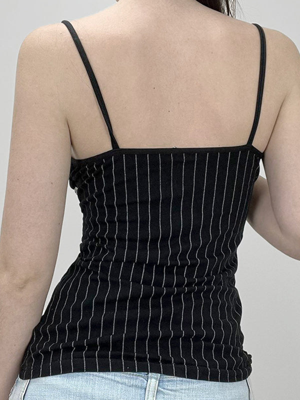 Beautifully Finished Top in a Timeless Design