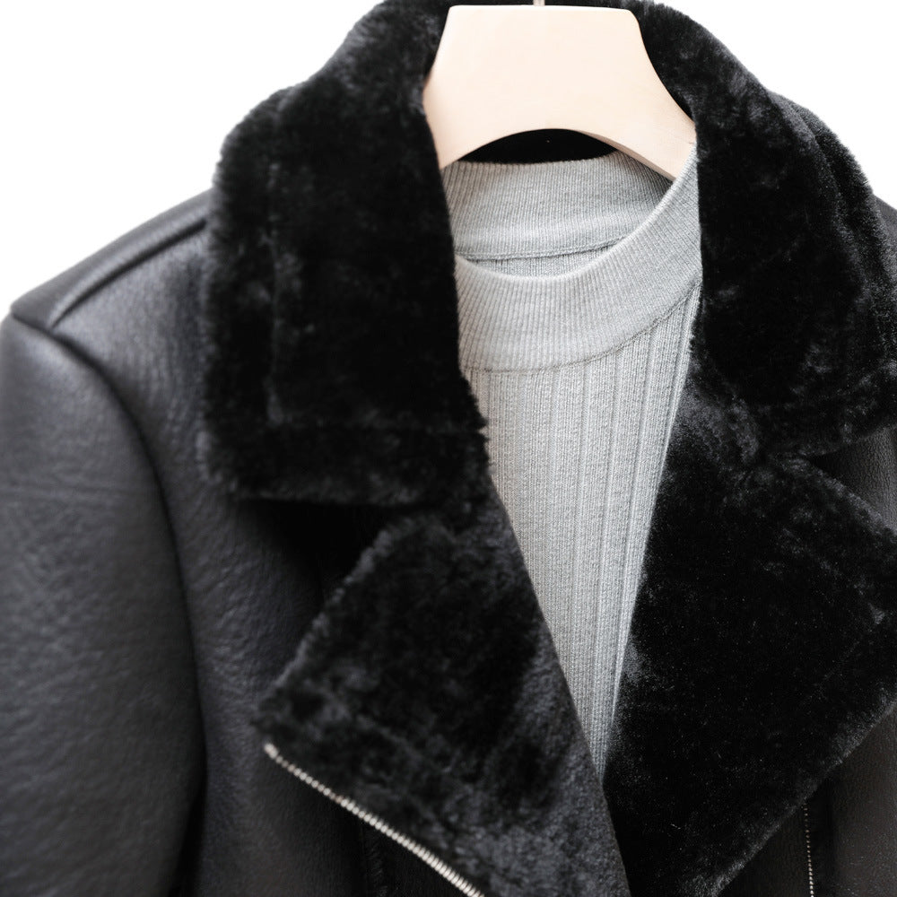 Well Tailored Jacket with a Graceful Silhouette