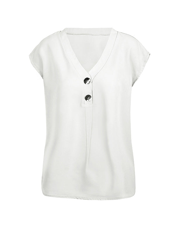 Classic Vintage Blouse with a Flattering Fit