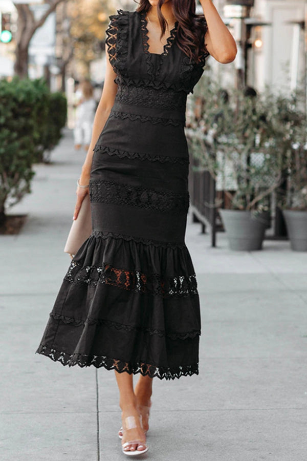 Sophisticated Dress with a Clean Classic Look