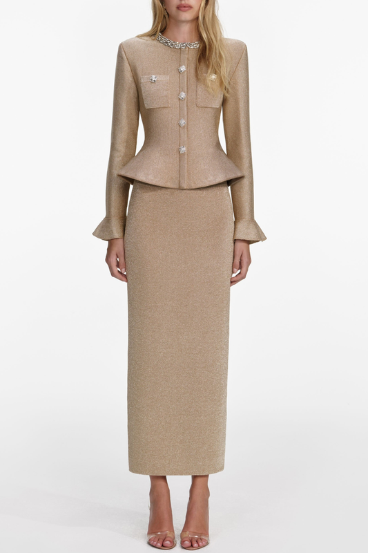 Beautifully Crafted Dress in a Classic Style