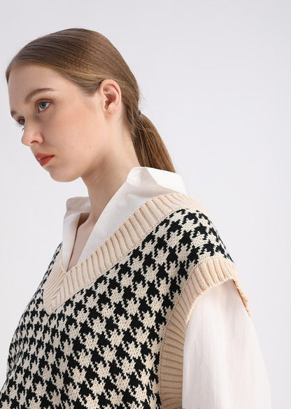 Beautifully Finished Coat in a Timeless Design