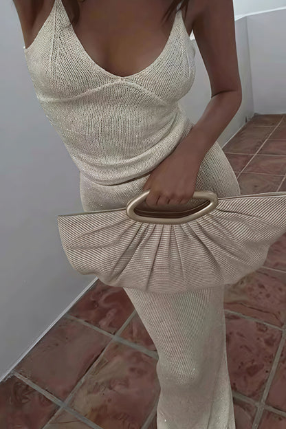 Gracefully Styled Garment for Any Occasion