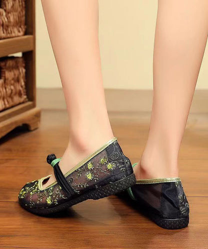 Classic Vintage Sandals with a Flattering Fit