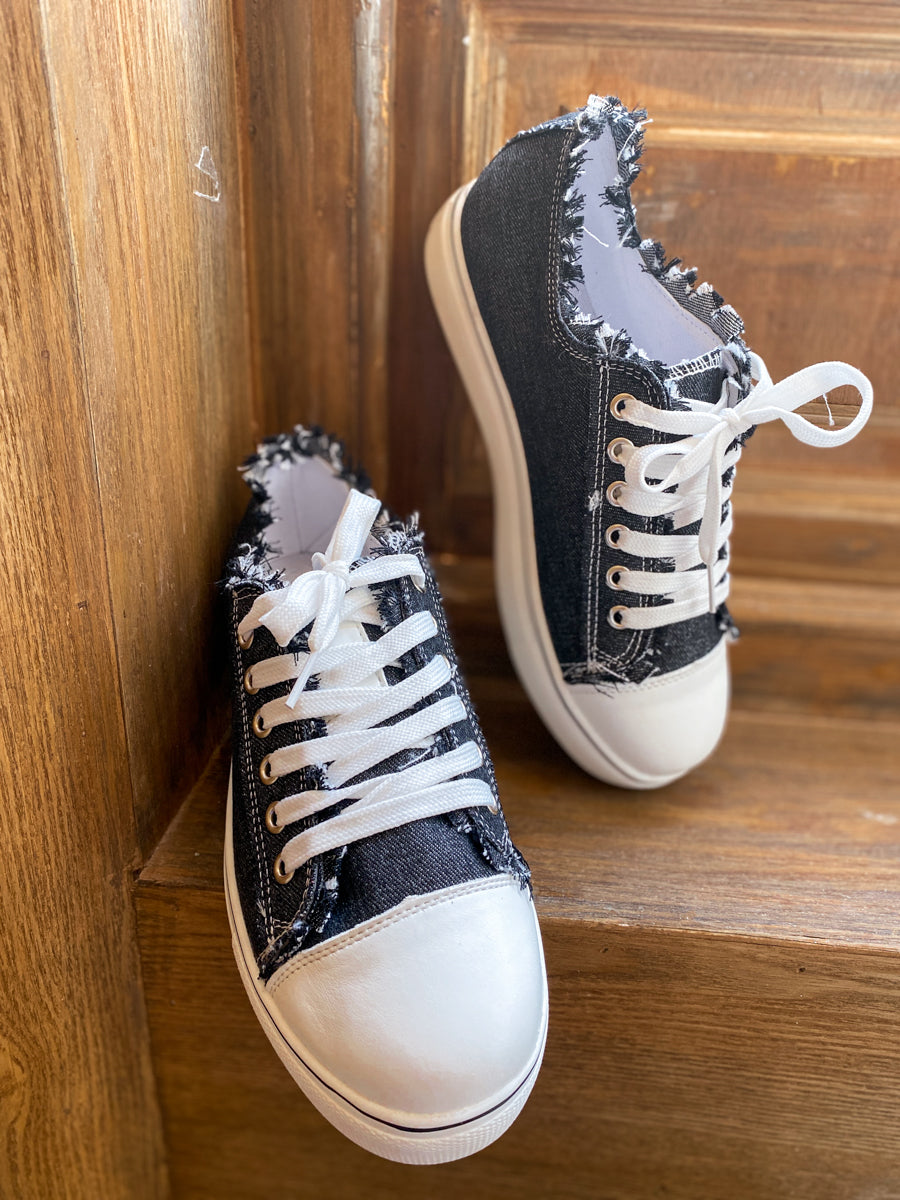 Elegantly Styled Sneakers for Everyday Wear