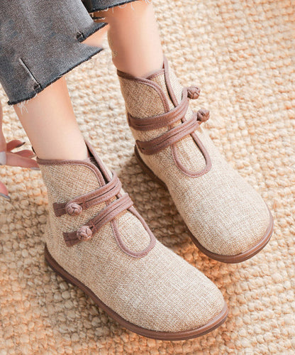 Beautifully Finished Boots in a Timeless Design