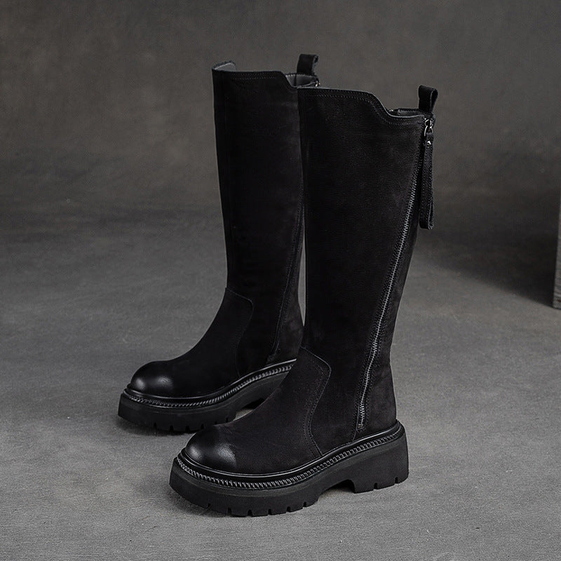 Well Tailored Boots with a Graceful Silhouette