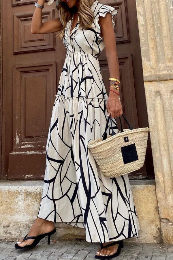 Gracefully Styled Dress for Any Occasion