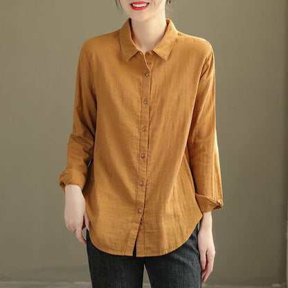 Well Tailored Blouse with a Graceful Silhouette