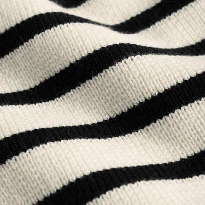 Effortlessly Elegant Garment with a Timeless Design