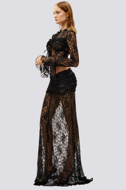 Well Tailored Garment with a Graceful Silhouette