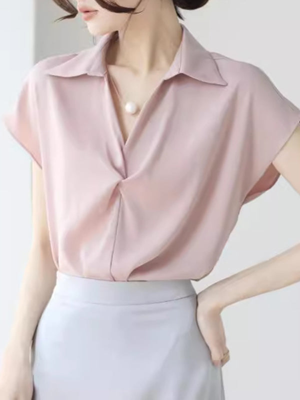 Effortlessly Elegant Blouse with a Timeless Design