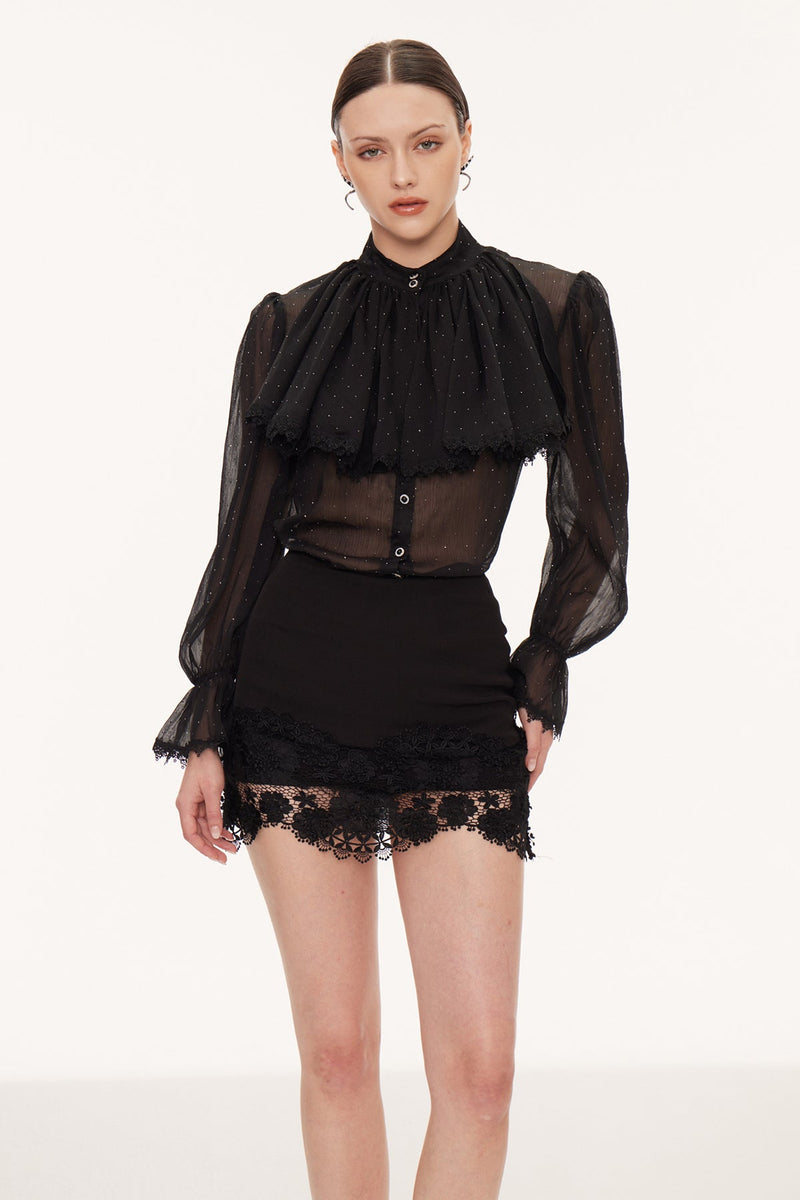 Sophisticated Garment with a Clean Classic Look