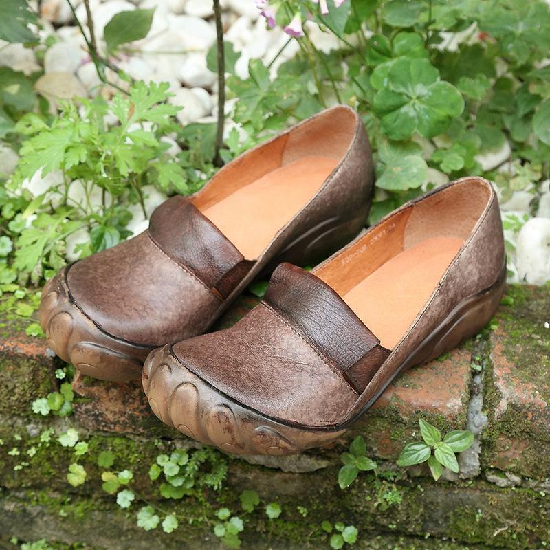A Vintage Style Shoes with Delicate Timeless Details