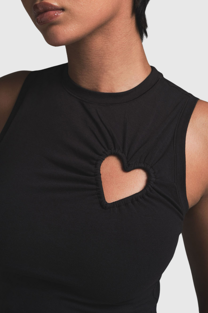 Effortlessly Elegant Top with a Timeless Design