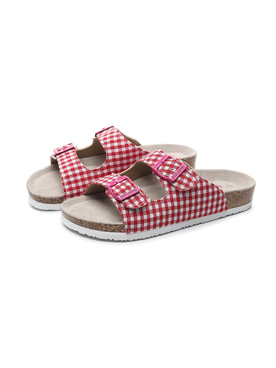 Effortlessly Elegant Sandals with a Timeless Design