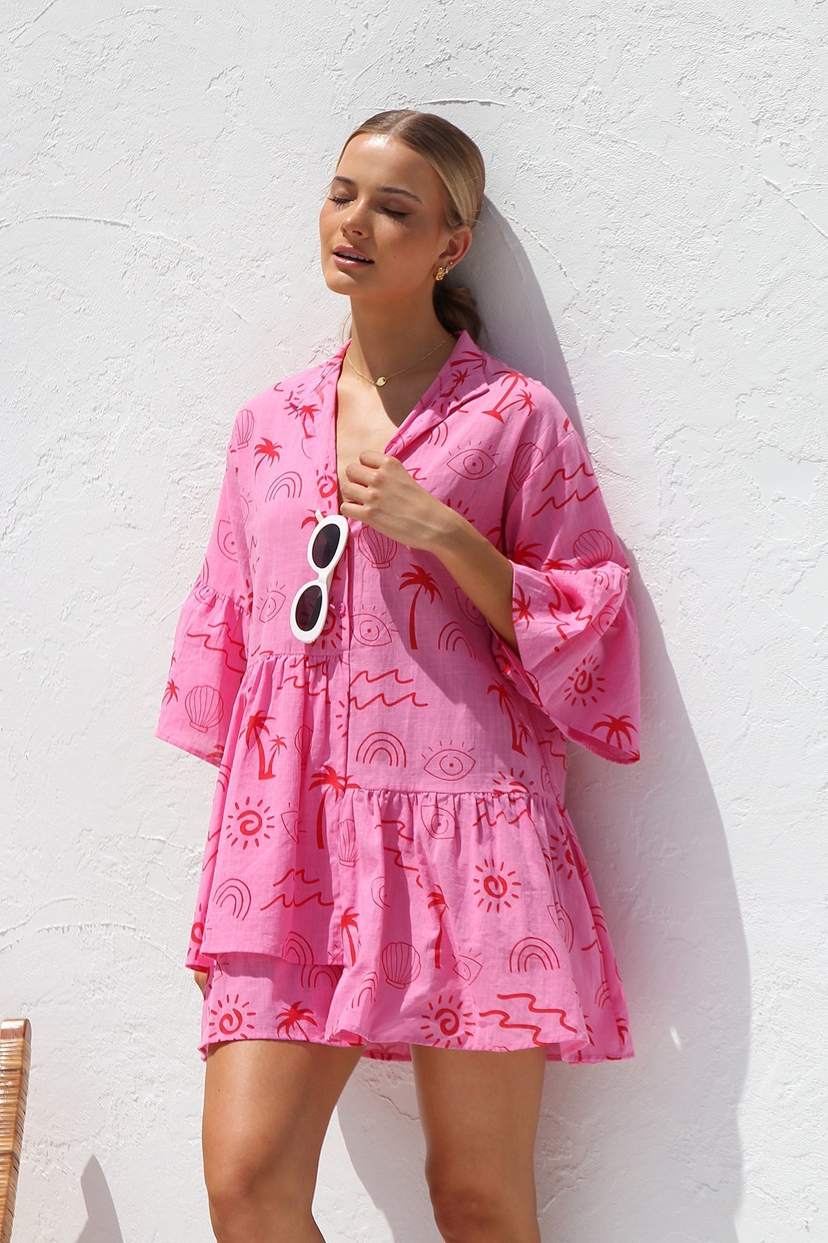 Well Tailored Dress with a Graceful Silhouette