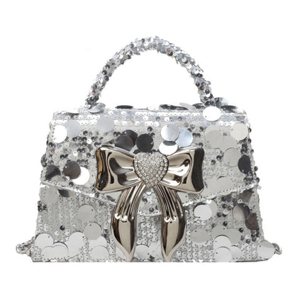 Effortlessly Elegant Bag with a Timeless Design