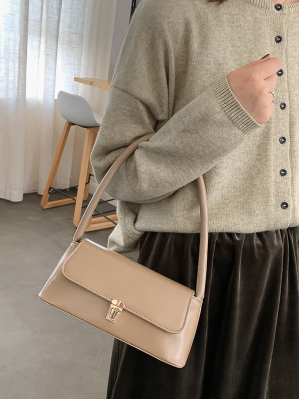 Classic Vintage Bag with a Flattering Fit