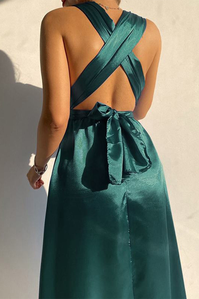 Beautifully Finished Dress in a Timeless Design
