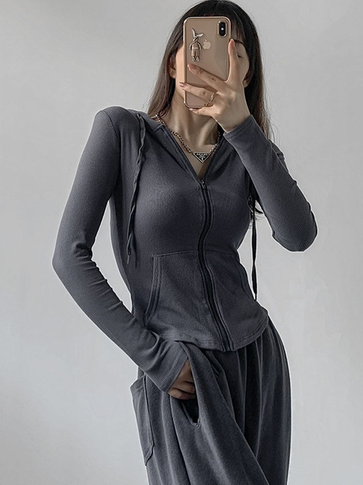 Effortlessly Elegant Cardigan with a Timeless Design