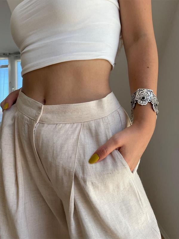 Beautifully Crafted Pants in a Classic Style