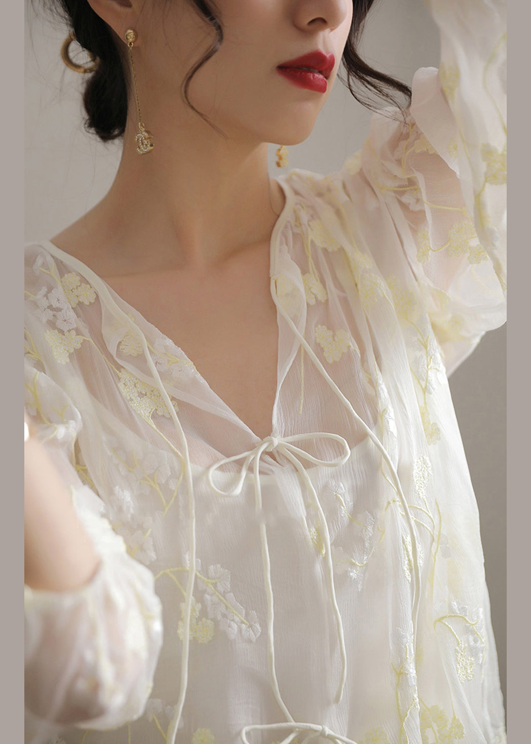 Effortlessly Elegant Shirt with a Timeless Design