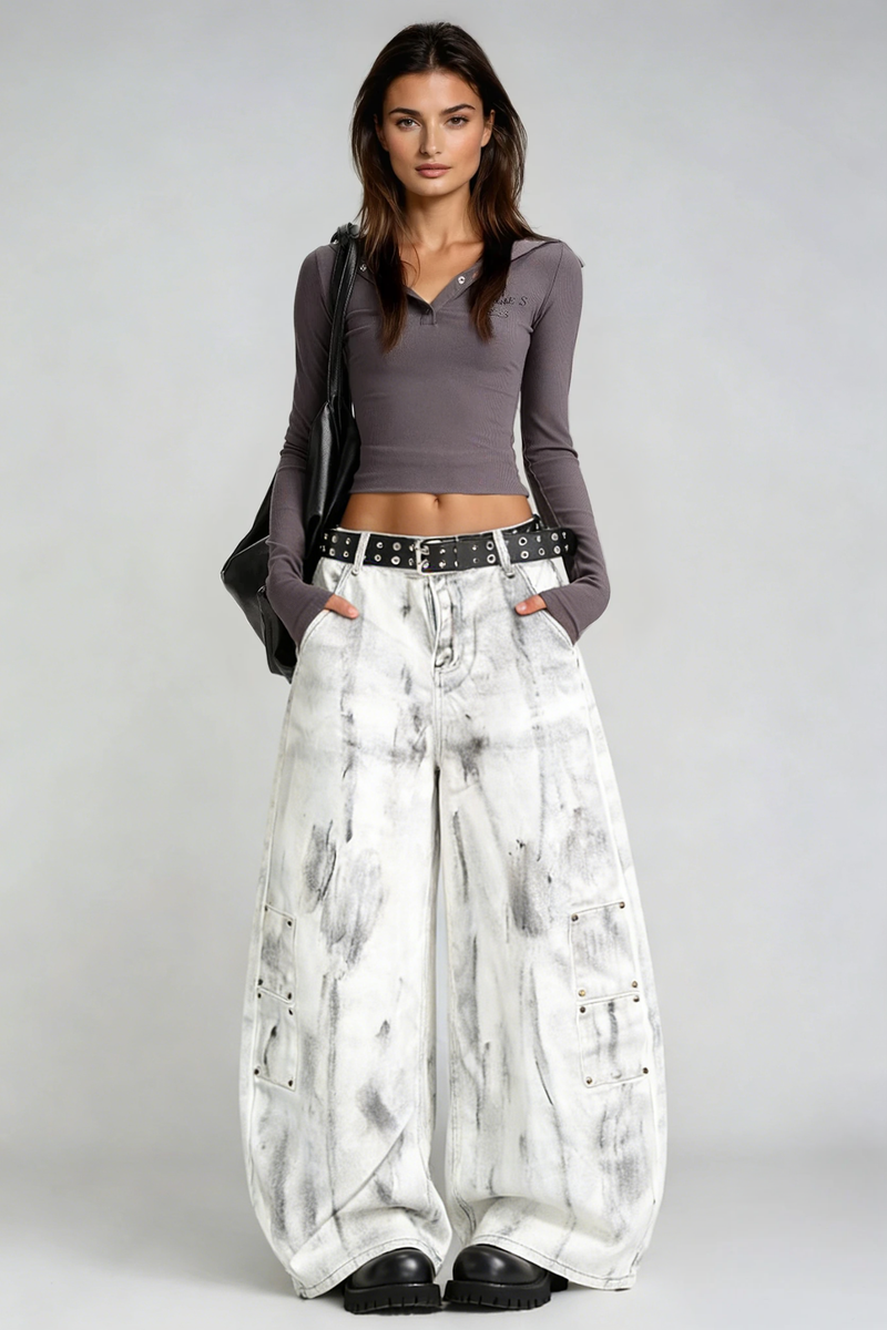 Effortlessly Elegant Garment with a Timeless Design