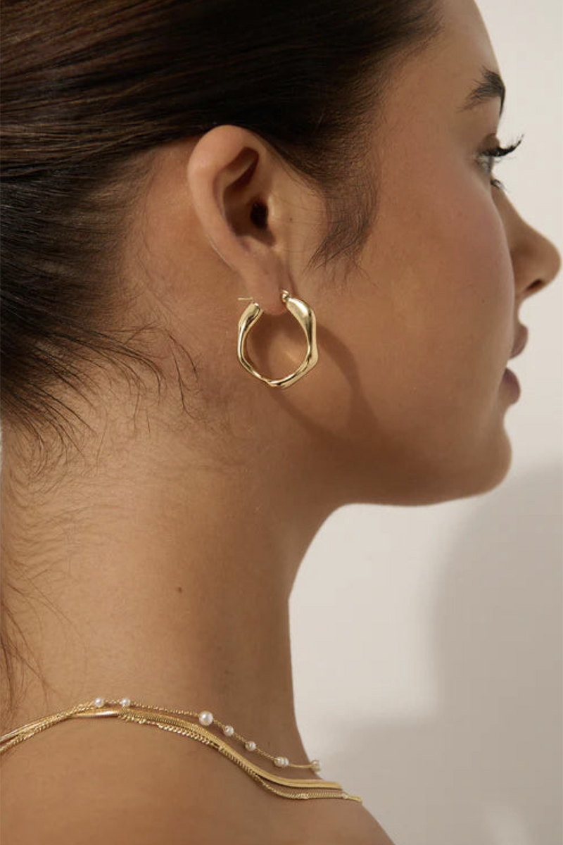 Beautifully Finished Garment in a Timeless Design