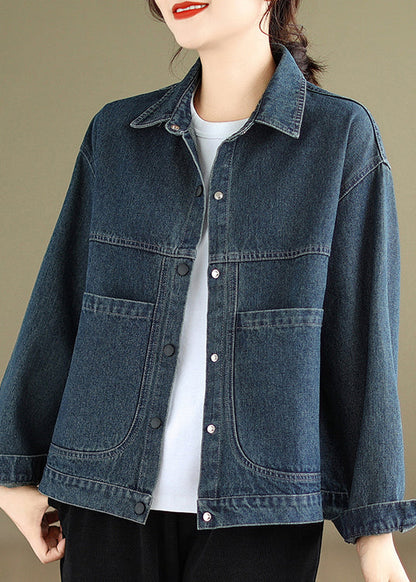 Elegantly Styled Coat for Everyday Wear