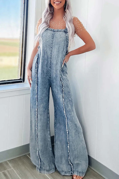 Gracefully Styled Garment for Any Occasion