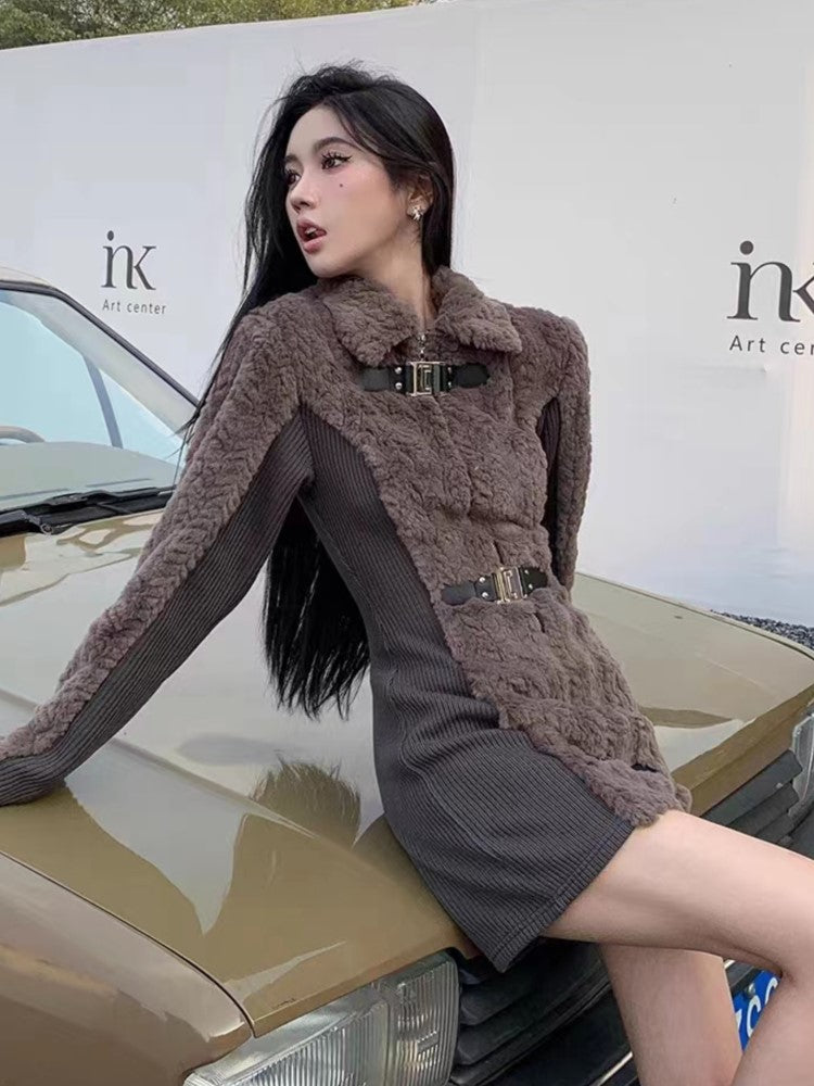 Classic Vintage Dress with a Flattering Fit