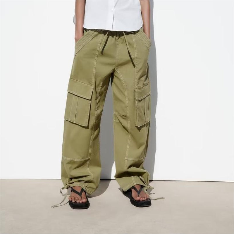 Well Tailored Pants with a Graceful Silhouette