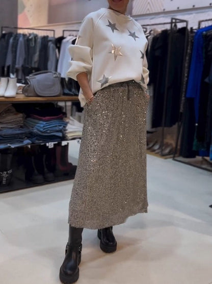 Elegantly Styled Pullover for Everyday Wear